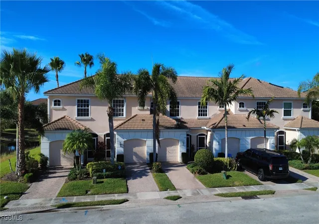 Photo 3 of Sale Pending at 1334 Weeping Willow Ct, Cape Coral, FL 33909 | MLS# 2025022032 | Listing updated on 2026-08-31