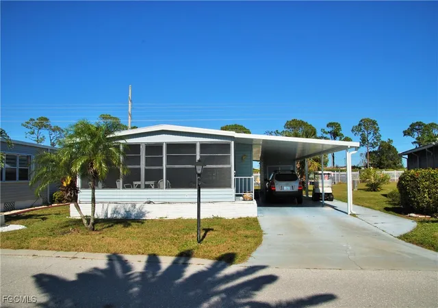 Photo 1 of Manufactured home for sale at 7 Nicklaus Blvd, North Fort Myers, FL 33903 | MLS# 2025022083 | Listing updated on 2026-07-07