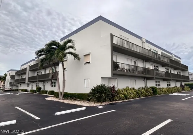 19th image of 1146 Bald Eagle Dr #D8, Marco Island, FL 34145 | MLS# 225080869