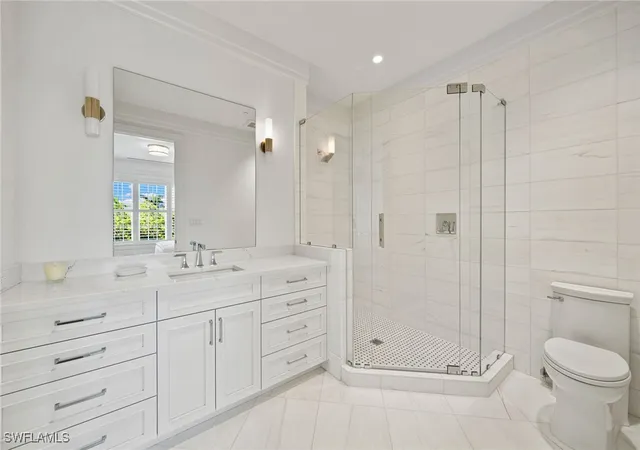 2nd image of 745 12Th Ave S, Naples, FL 34102