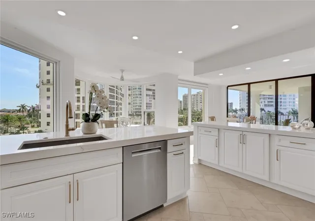 5th image of 4251 Gulf Shore Blvd N, Naples, FL 34103