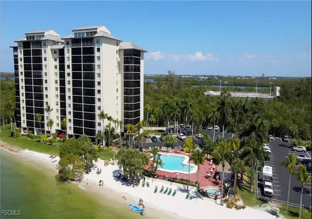 2nd image of 17080 Harbour Pt Dr, Fort Myers, FL 33908
