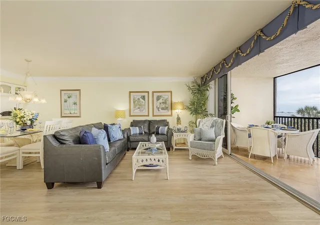 4th image of 17080 Harbour Point Dr #213, Fort Myers, FL 33908 | MLS# 2025022433