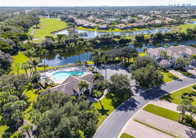 Listing Photo 5 - Condo for sale in building located at 10352 Autumn Breeze Dr, Estero, FL 34135 - Unit #202