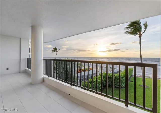 Photo 3 of Condo for sale at 2388 Gulf Shore Blvd N #204, Naples, FL 34103 | MLS# 225081848 | Listing updated on 2026-05-31