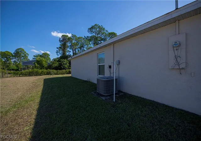 4th image of 6058 S Moss Cir, Labelle, FL 33935 | MLS# 2025022810