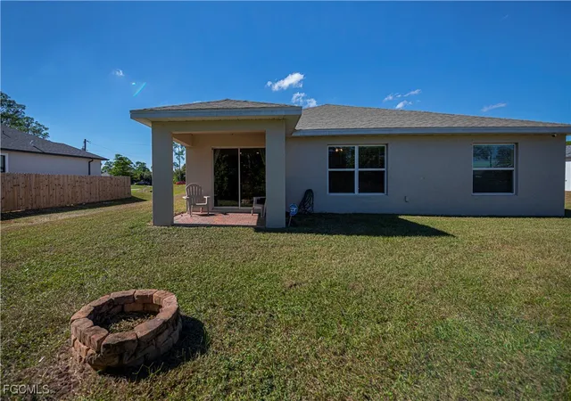5th image of 6058 S Moss Cir, Labelle, FL 33935 | MLS# 2025022810