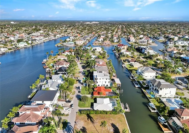 Photo 4 of Land for sale at 112 Seabreeze Ave, Naples, FL 34108 | MLS# 225081980 | Listing updated on 2026-05-30