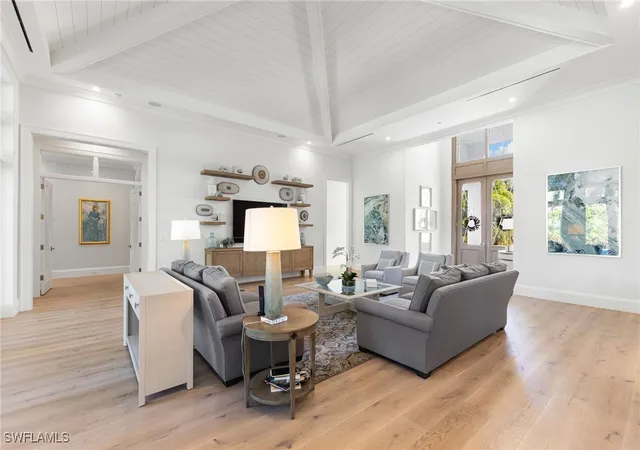 Photo 3 of Sale Pending at 383 Cuddy Ct, Naples, FL 34103 | MLS# 225081322 | Listing updated on 2026-06-11