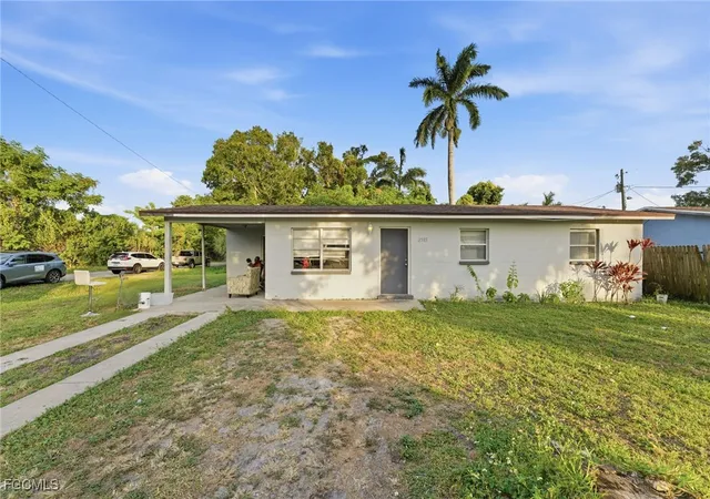 4th image of 2505 Henderson Ave, Fort Myers, FL 33916 | MLS# 2025022923