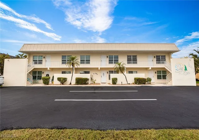 Photo 2 of Condo for sale at 843 Se 46th Lane #6, Cape Coral, FL 33904 | MLS# 2025022956 | Listing updated on 2026-10-01