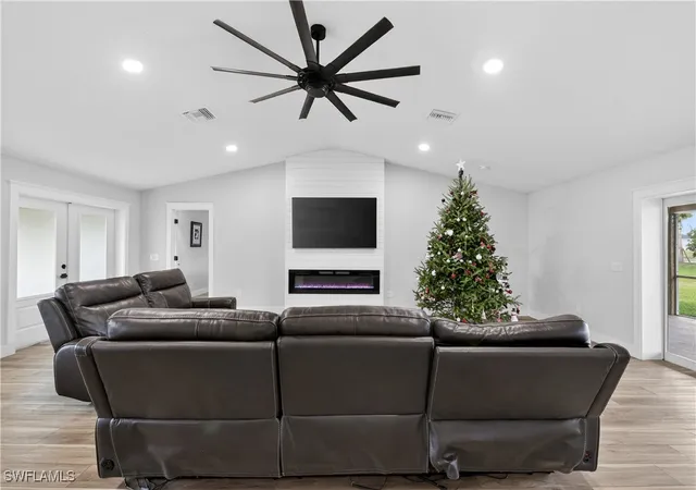 4th image of 17060 Cypress Creek Dr, North Fort Myers, FL 33917 | MLS# 225081289