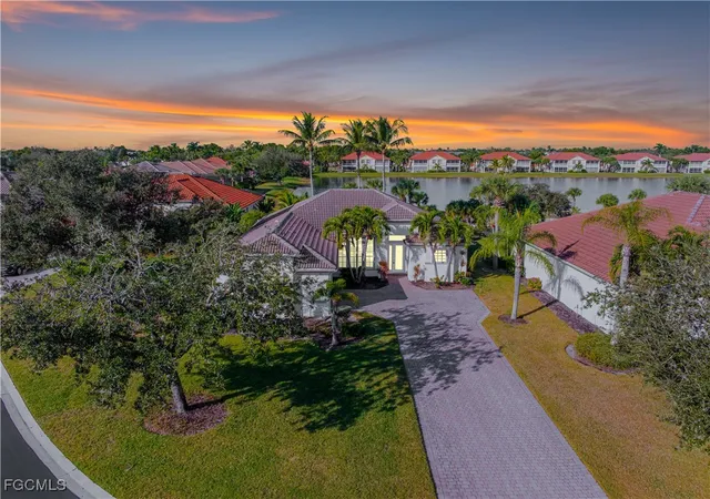 Photo 1 of Sale Pending at 11105 Sea Tropic Ln, Fort Myers, FL 33908 | MLS# 2025023355 | Listing updated on 2026-05-25