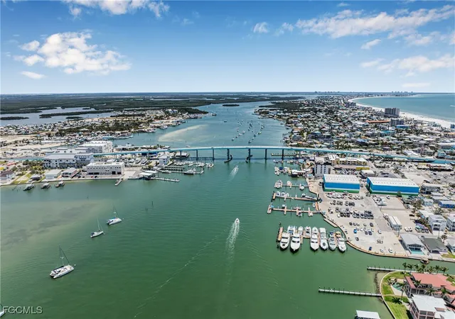 24th image of 612 Estero Blvd, Fort Myers Beach, FL 33931 | MLS# 2025023356
