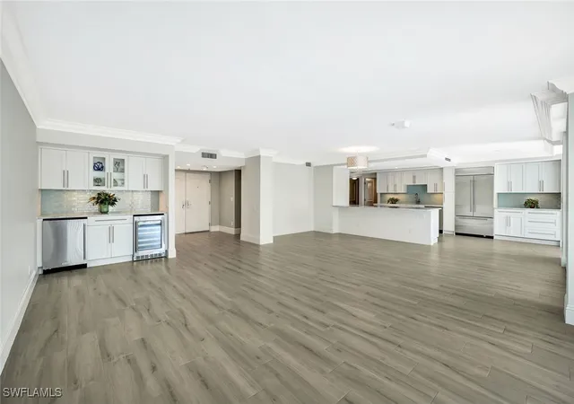 2nd image of 4401 Gulf Shore Blvd N #C205, Naples, FL 34103 | MLS# 225081759