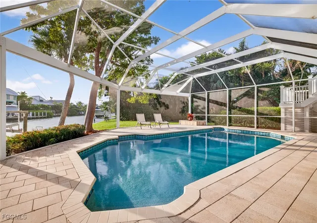 4th image of 1480 Angel Dr, Sanibel, FL 33957 | MLS# 2025023457