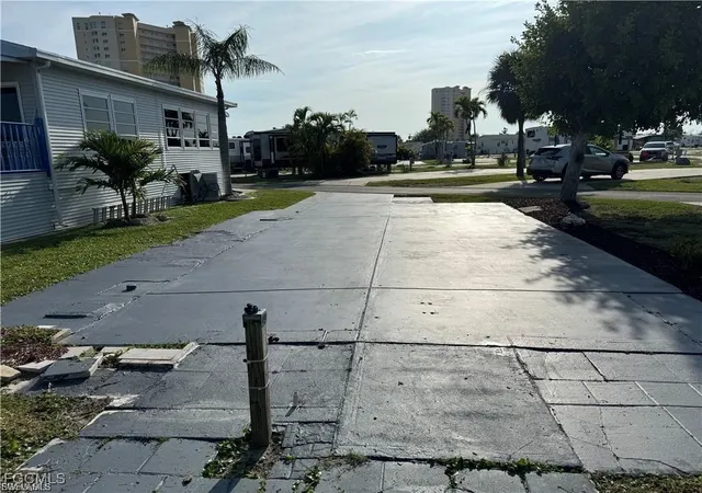 Photo 3 of Land for sale at 19681 Summerlin #152 Rd, Fort Myers, FL 33908 | MLS# 2025023536 | Listing updated on 2026-07-29