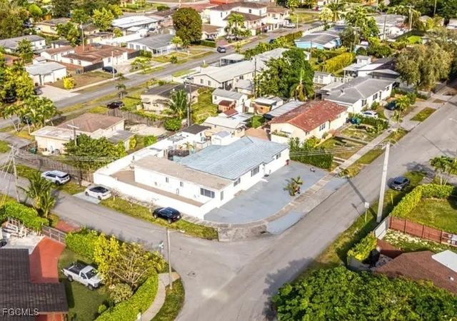 Photo 4 of Single family home for sale at 9365 Southwest 44th St, Miami, FL 33165 | MLS# 2025023554 | Listing updated on 2026-05-05