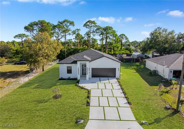 1st image of 5008 N Obispo Cir, Labelle, FL 33935 | MLS# 2025023625