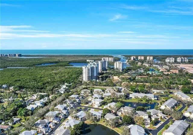 3rd image of 440 Wiggins Lake Ct, Naples, FL 34110
