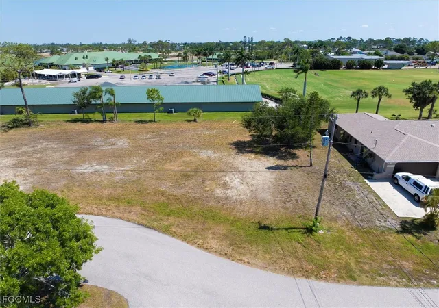 5th image of 1011 Sw 21St Ln, Cape Coral, FL 33991 | MLS# 2025023683