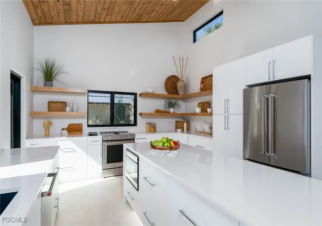 Photo 3 of Single family home for sale at 5801 Sanibel Captiva Rd, Sanibel, FL 33957 | MLS# 2025023759 | Listing updated on 2026-02-11
