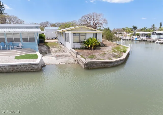 2nd image of 315 Pettit Dr, Naples, FL 34140 | MLS# 225082594