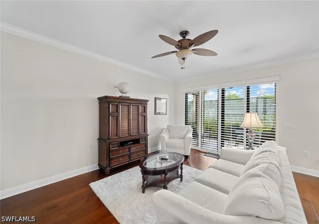Listing Photo 4 - Condo for sale in building located at 1015 Sandpiper St, Naples, FL 34102 - Unit #D105