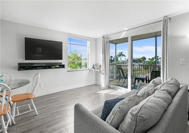 Condo for sale at 5700 Bonita Beach Rd SW #3206, Bonita Springs, FL 34134 | MLS# 225082318 | Listing updated on 2026-05-09