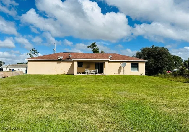 2nd image of 466 Redwing St, Lehigh Acres, FL 33974 | MLS# 225082816