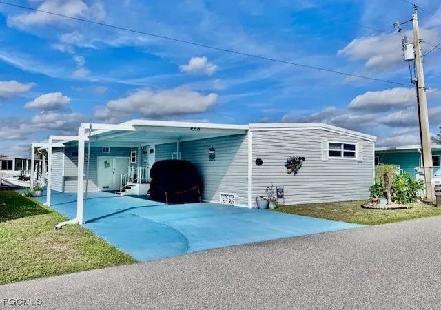 5th image of 5519 Sir Walter Way, North Fort Myers, FL 33917 | MLS# 2025024051