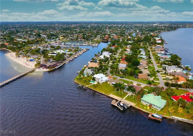 2nd image of 1218 Flamingo Dr, Cape Coral, FL 33904 | MLS# 2025024251