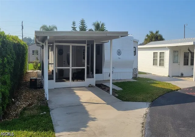 1st image of 1339 Old Lakeport Rd #30B, Moore Haven, FL 33471 | MLS# 2025024320
