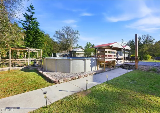 3rd image of 19550 Nalle Rd, North Fort Myers, FL 33917 | MLS# 2025024382