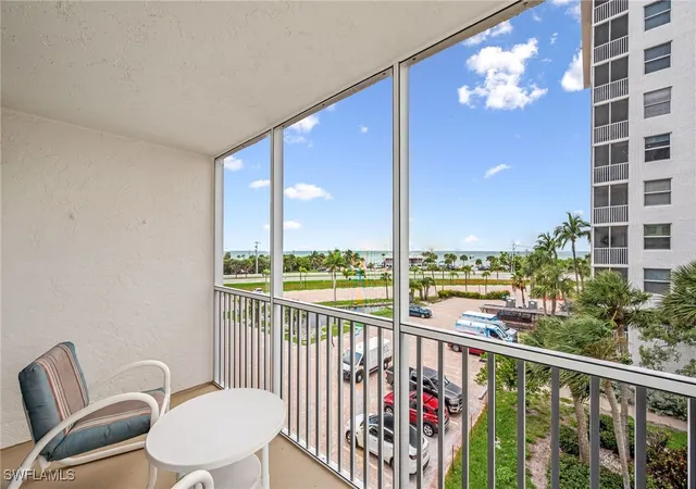 Listing Photo 2 - Condo for sale in building located at 5700 Bonita Bch Rd Sw, Bonita Springs, FL 34134 - Unit #3-405
