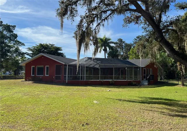 3rd image of 13191 Idylwild Farm Rd, Fort Myers, FL 33905 | MLS# 2025024520