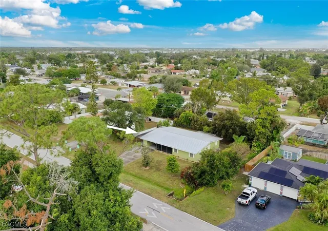 3rd image of 2285 Sunrise Blvd, Fort Myers, FL 33907 | MLS# 2025024600