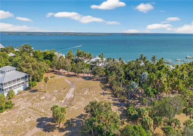 2nd image of 326 Useppa, Captiva, FL 33924 | MLS# 2025024679