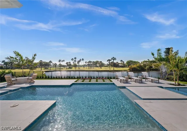 2nd image of 809 Wedge Dr, Naples, FL 34103 | MLS# 225083591