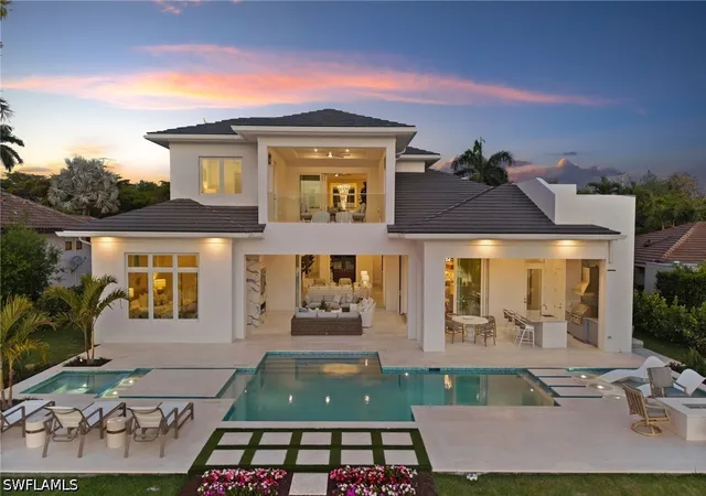 4th image of 809 Wedge Dr, Naples, FL 34103 | MLS# 225083591