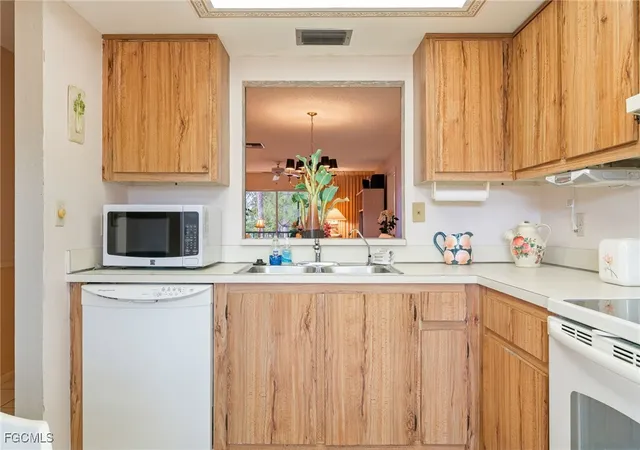 4th image of 7086 Nantucket Cir, North Fort Myers, FL 33917