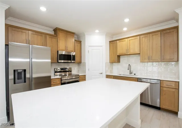 Photo 3 of Townhouse for sale at 10532 Fountain Palm Cir, Bokeelia, FL 33922 | MLS# 2025024953 | Listing updated on 2026-08-01