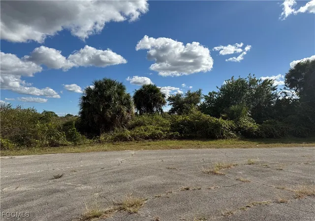 1st image of 7022 Hero Ct, Labelle, FL 33935 | MLS# 2025025041