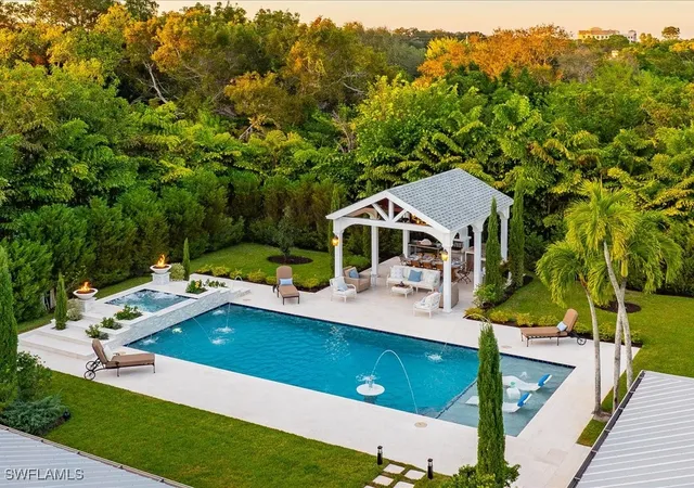 Photo 4 of Single family home for sale at 624 Ridge Dr, Naples, FL 34108 | MLS# 225083611 | Listing updated on 2026-06-26