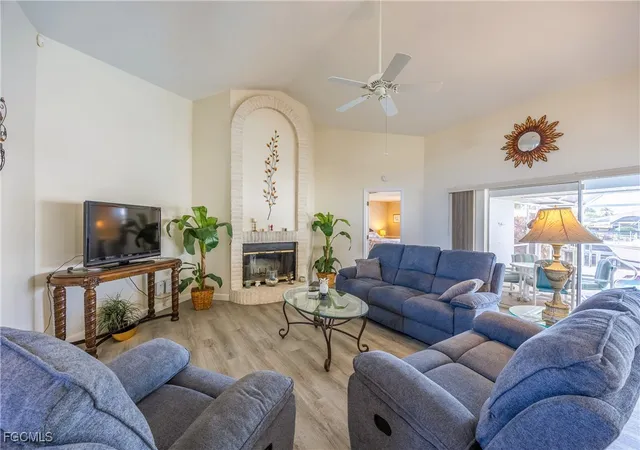 3rd image of 3316 Se 19Th Pl, Cape Coral, FL 33904 | MLS# 2025025214