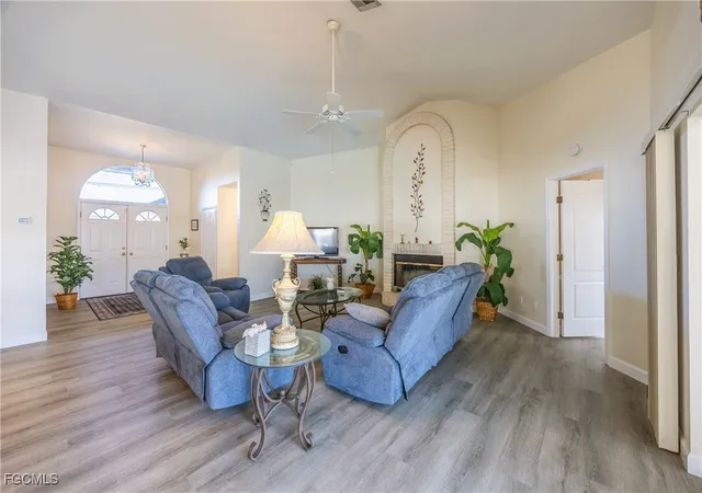 5th image of 3316 Se 19Th Pl, Cape Coral, FL 33904 | MLS# 2025025214