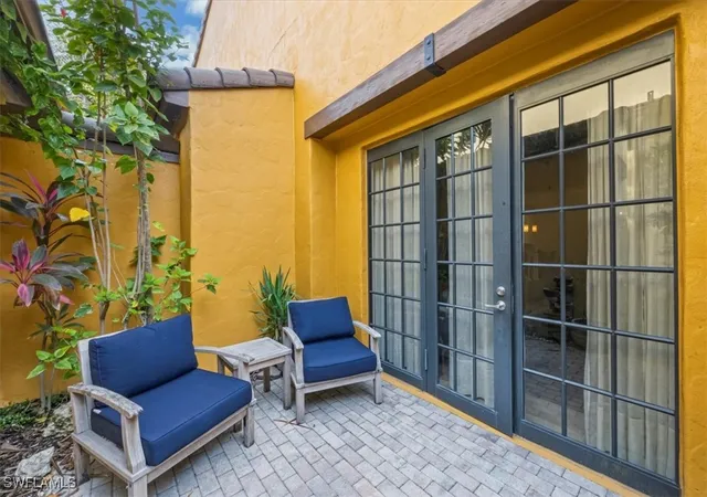 2nd image of 9105 Yuba Ln, Naples, FL 34113