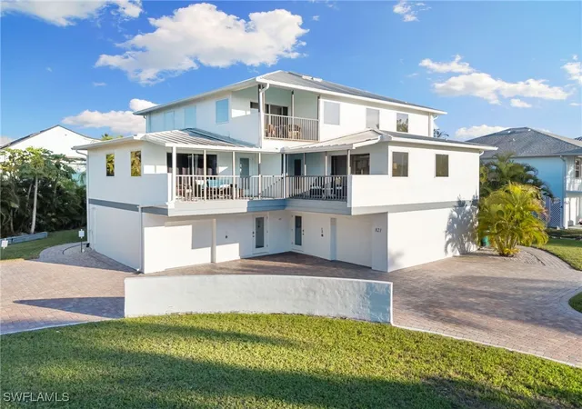 2nd image of 821 Palm St, Marco Island, FL 34145 | MLS# 225082012