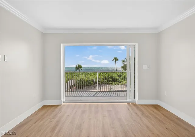 Listing Photo 4 - Condo for sale in building located at 2311 W Gulf Dr, Sanibel, FL 33957 - Unit #13