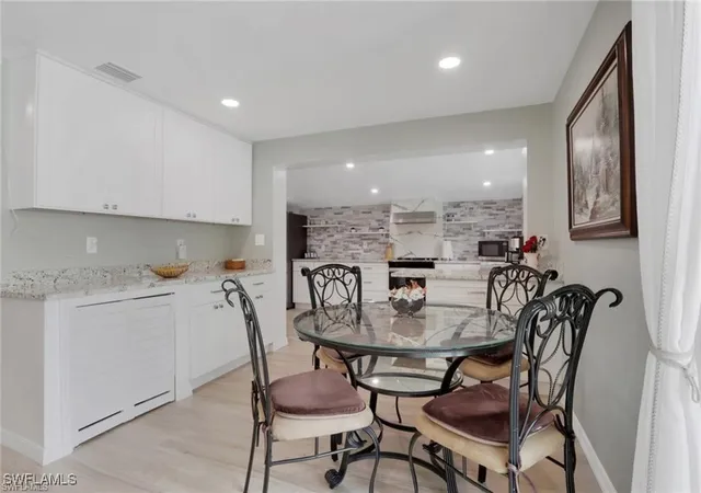 4th image of 829 107Th Ave N, Naples, FL 34108 | MLS# 225083353